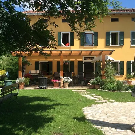 فندق مبيت وإفطار Casa Edith