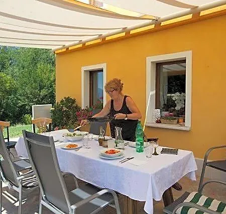Casa Edith Couette-café